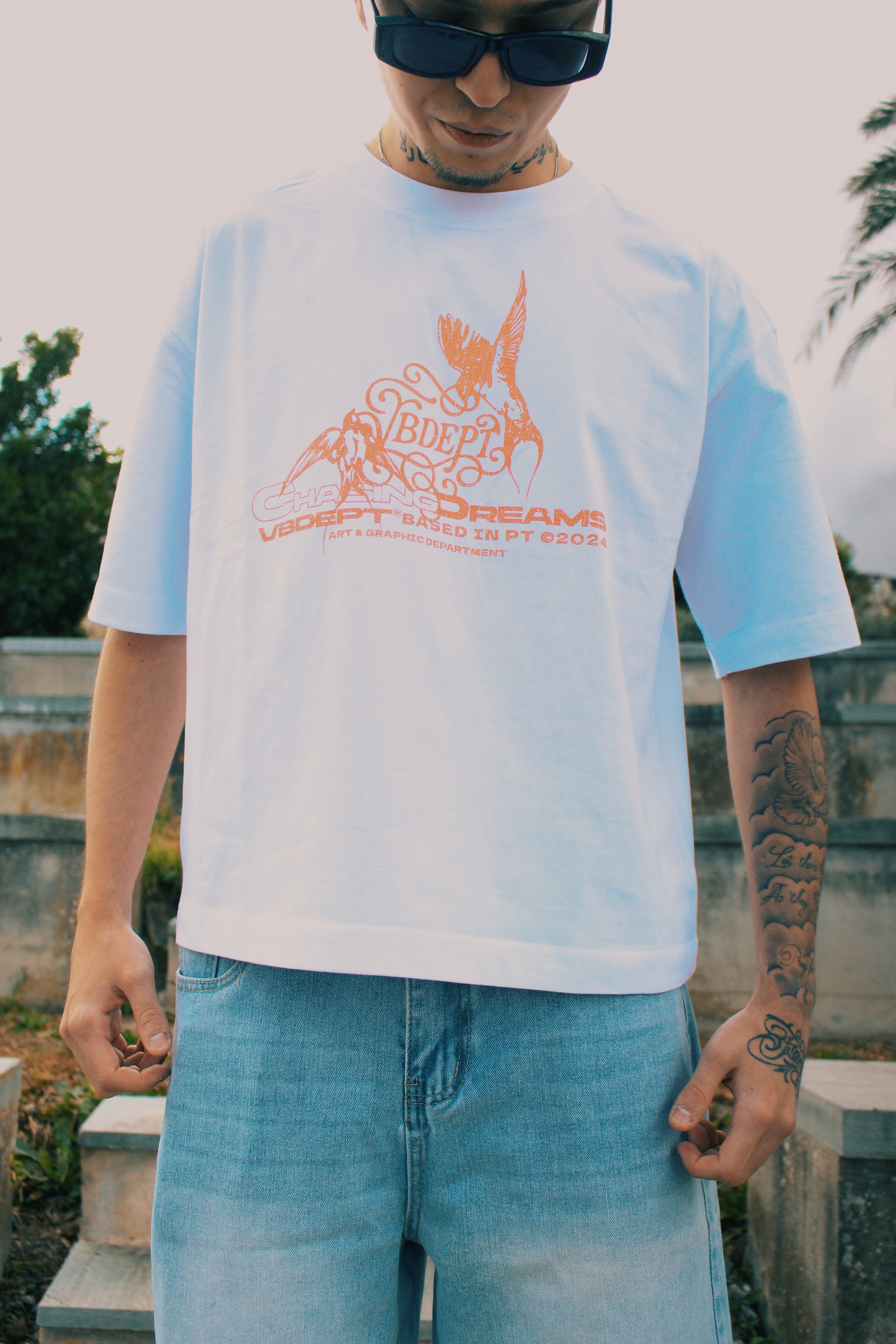 DREAMS TEE