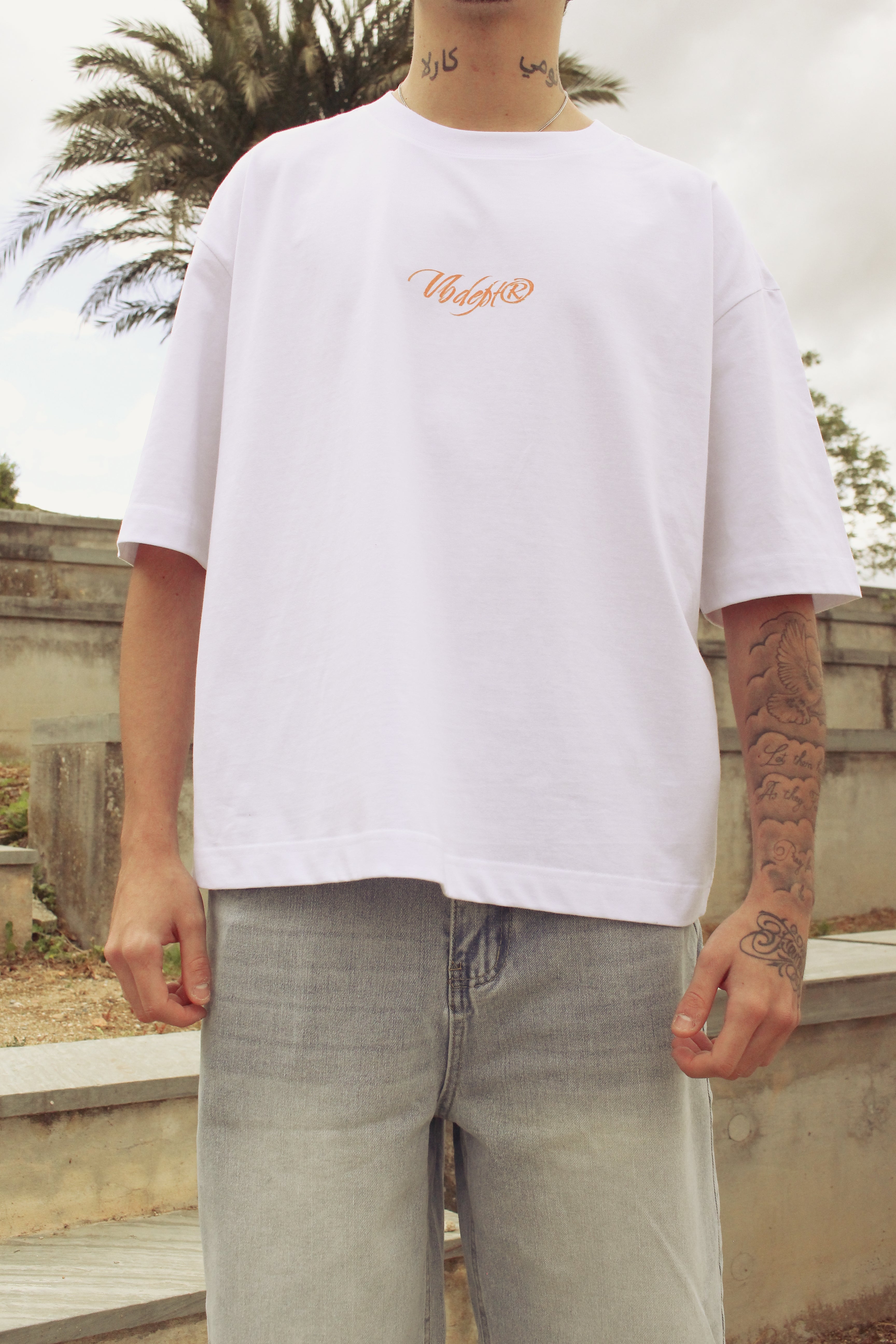 ESSENCIAL TEE