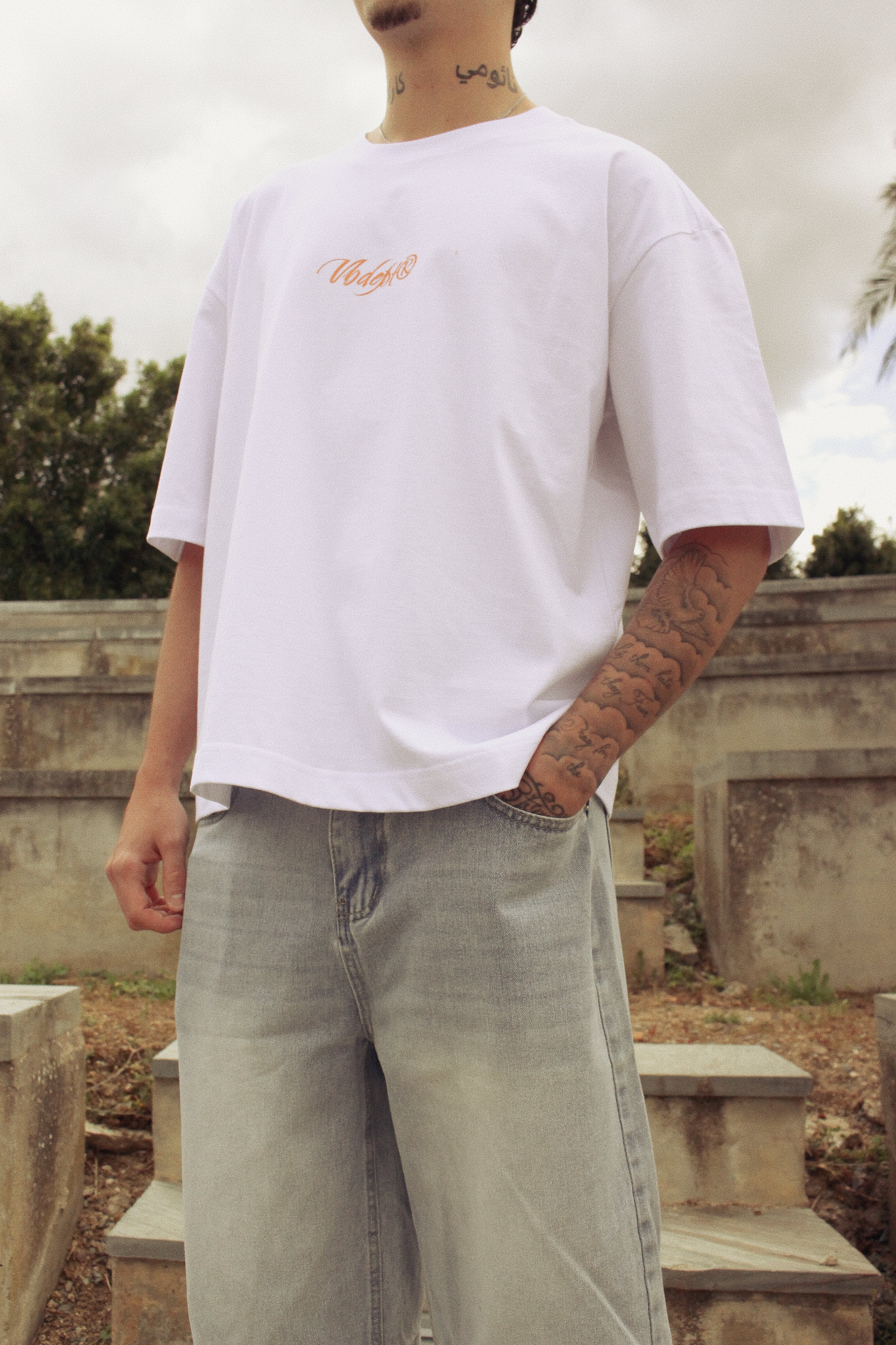 ESSENCIAL TEE